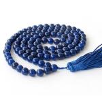 Tiibetiläiset käyttävät usein sinistä malaa parantaviin mantorihin.